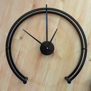 Unique Modern Contemporary Minimalist Black Standing Metal Clock New